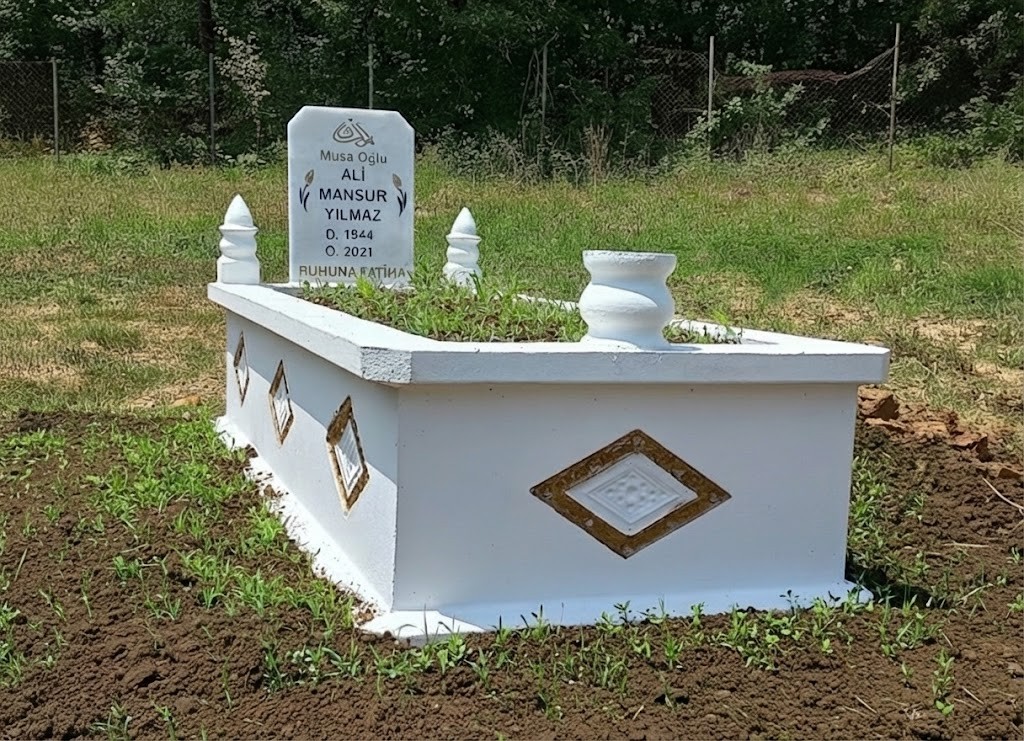 Renkli İnce Yaldız Baklava Desen Mezar