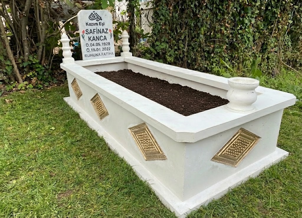 Renkli Noktalı Baklava Desen Mezar